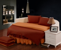 Комплект постельного белья с цельной простынью - подзором на Круглую кровать Винный + Медовый