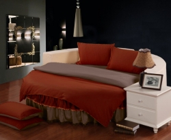 Комплект постельного белья с цельной простынью - подзором на Круглую кровать Винный + Порох