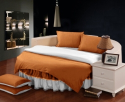 Комплект постельного белья с цельной простынью - подзором на Круглую кровать Медовый + Белый