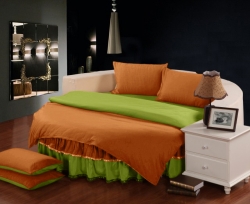 Комплект постельного белья с цельной простынью - подзором на Круглую кровать Медовый + Салатовый