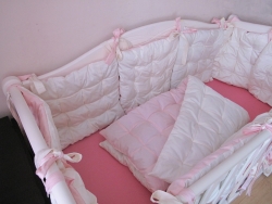 Комплект в кроватку двухсторонний. Бортики и одеяльце. Розовый + Шампань